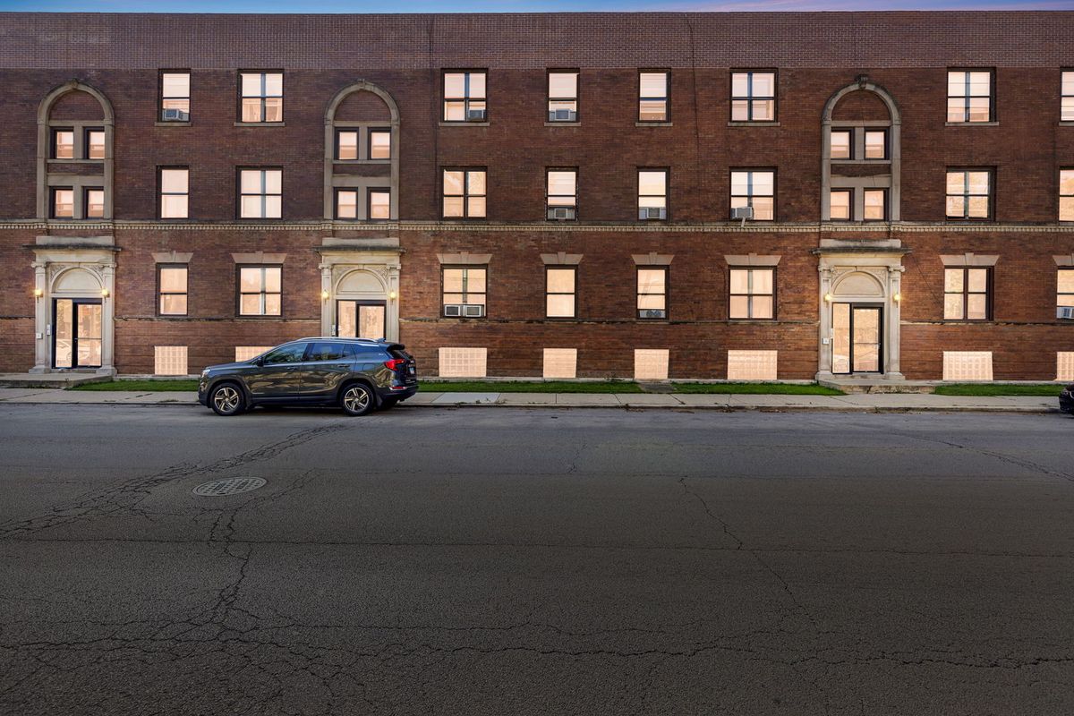 953 61st Street, Chicago, IL 60637