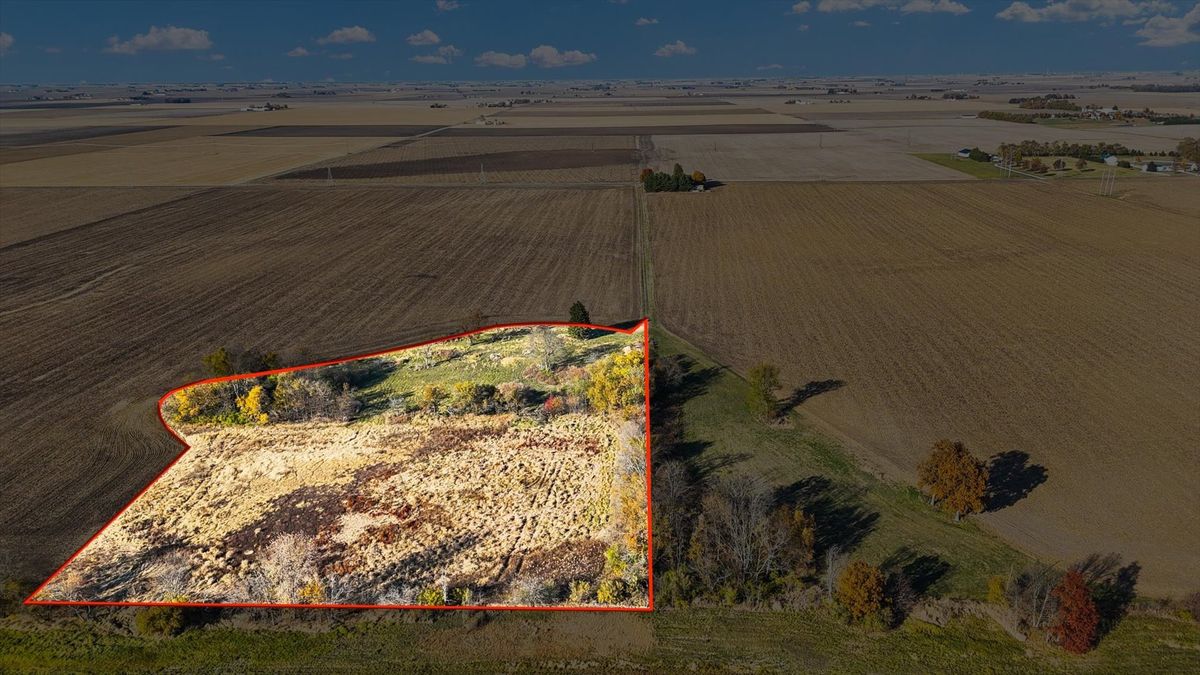 2123 County Road 1700, St. Joseph, IL 61873