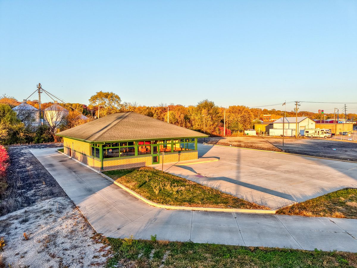 237 Commercial Street, Marseilles, IL 61341