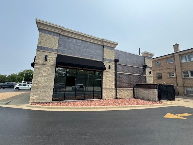 7929 Cermak Road, North Riverside, IL 60546