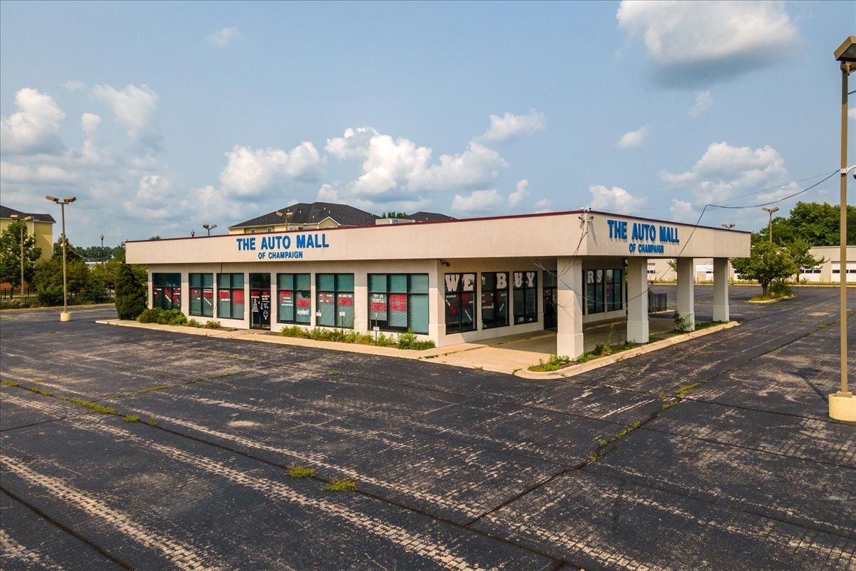 1912 Moreland Boulevard — Champaign, IL 61822