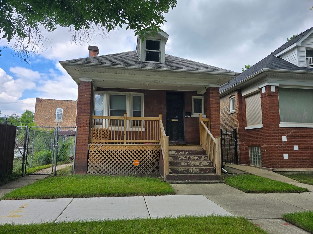7554 Saint Lawrence Avenue, Chicago, IL 60619