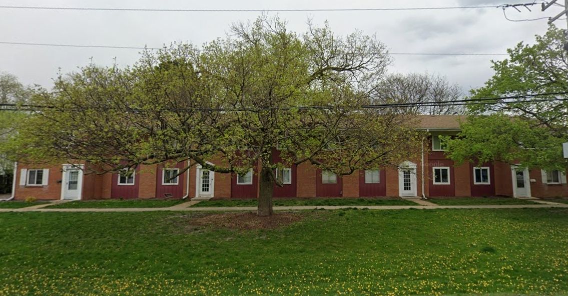 833 Randall Road, Aurora, IL 60506