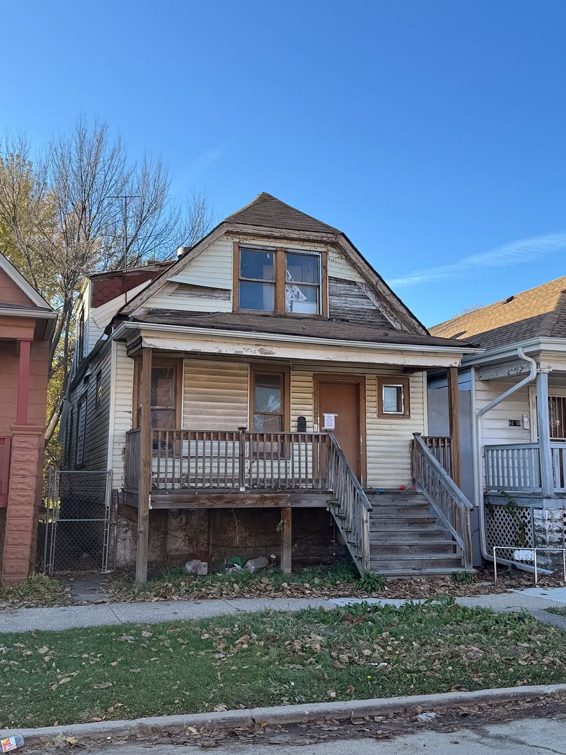 6202 S Bishop Street — Chicago, IL 60636