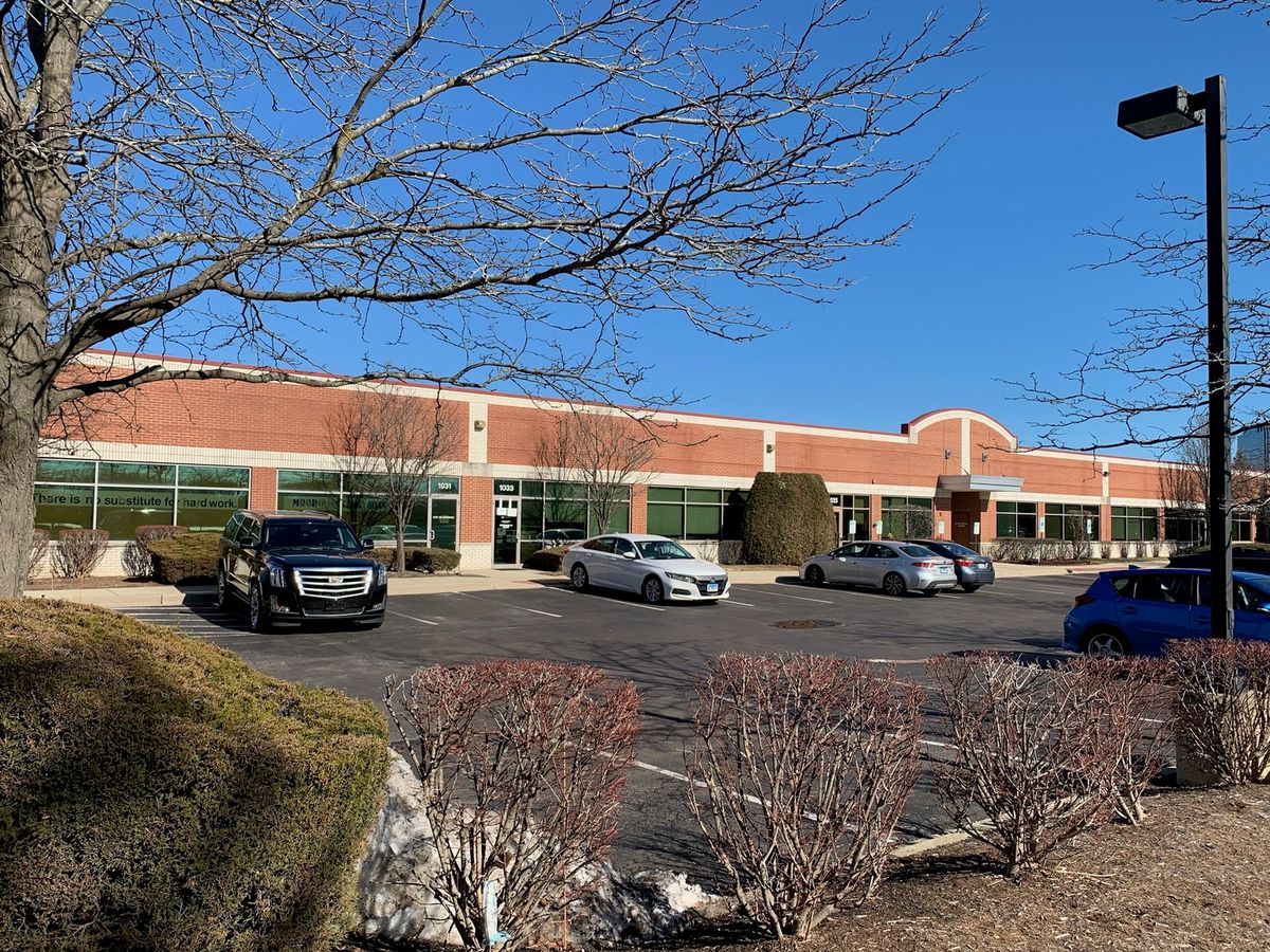 1035 Woodfield Road, Schaumburg, IL 60173