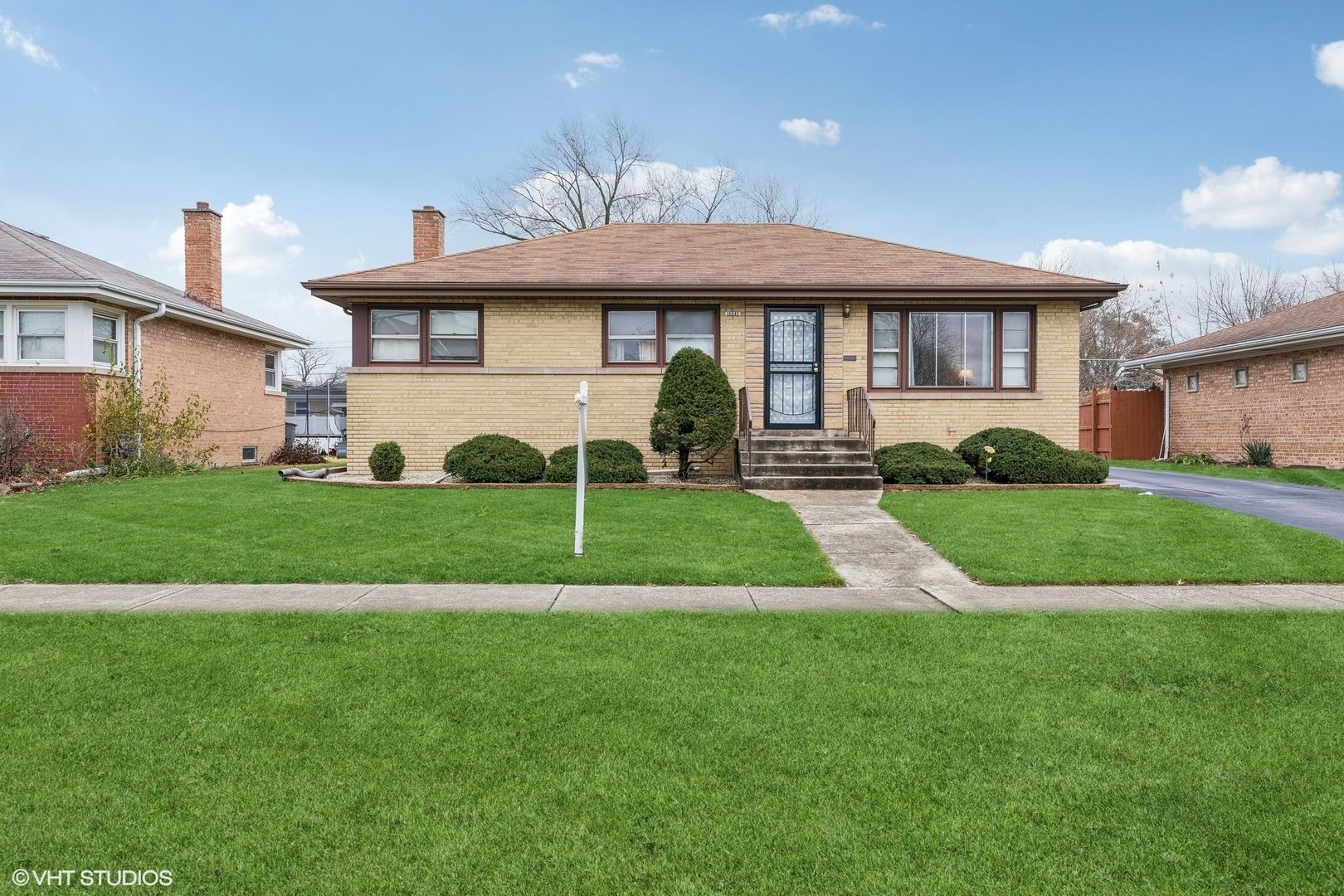 16645 Cottage Grove Avenue — South Holland, IL 60473