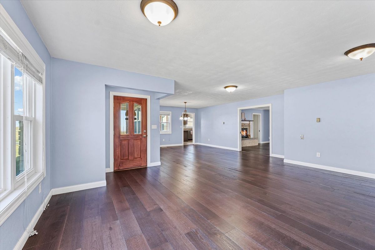 1271 500 North Road, Cissna Park, IL 60924
