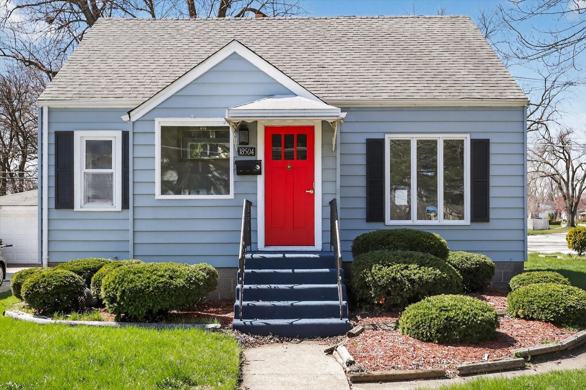 18504 Wentworth Avenue, Lansing, IL 60438