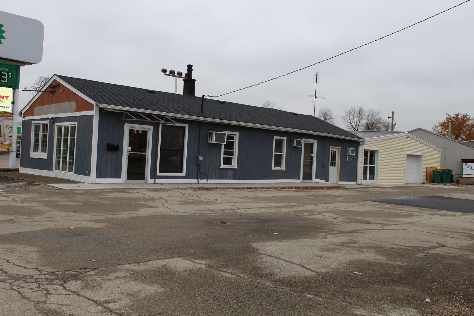 1405 Plainfield Road — Joliet, IL 60435