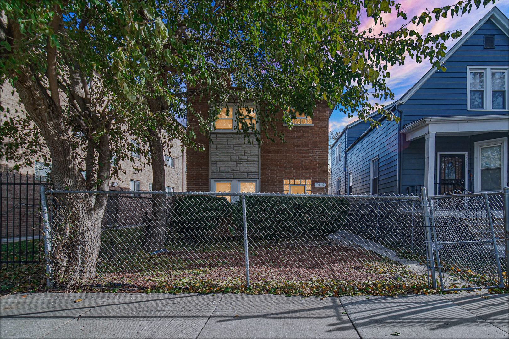 7915 S Dobson Avenue — Chicago, IL 60619