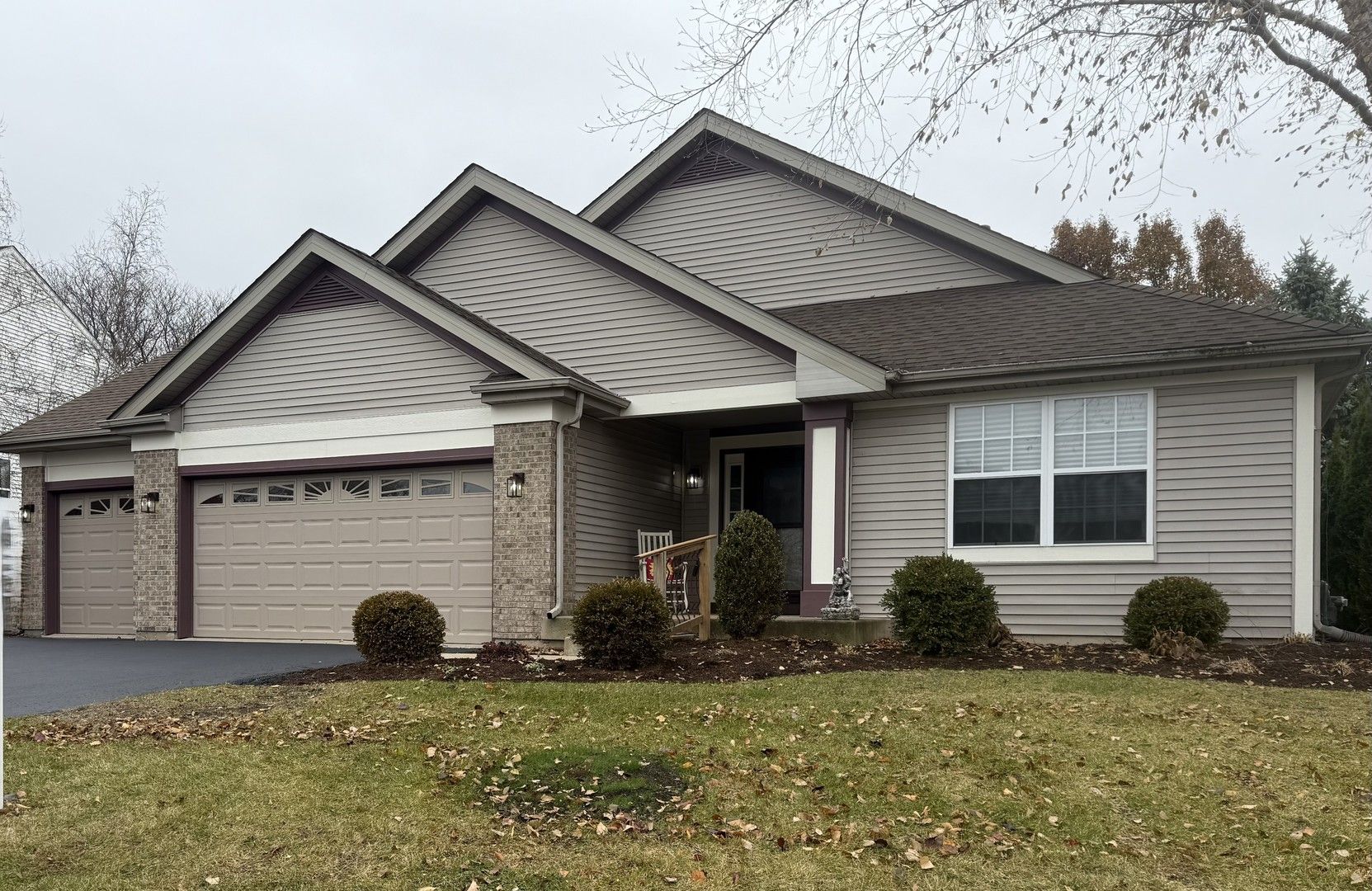 2008 Crooked Tree Court — McHenry, IL 60050