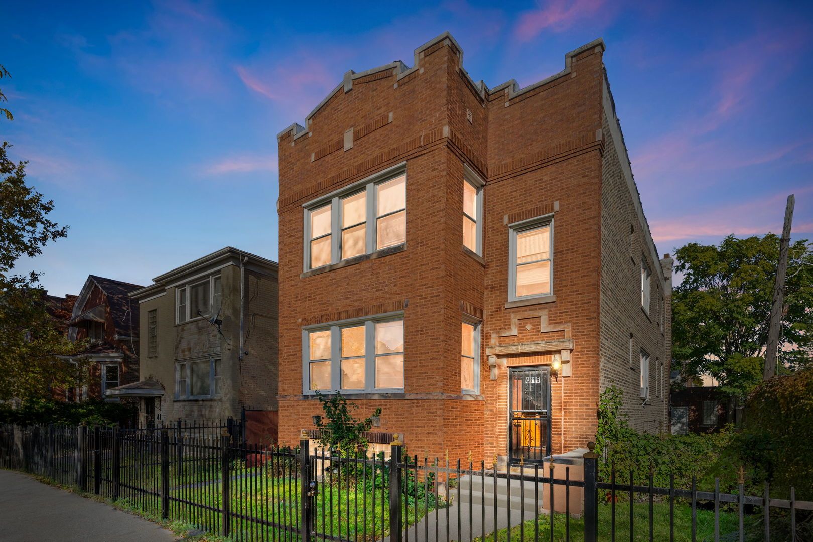 4016 W Crystal Street — Chicago, IL 60651