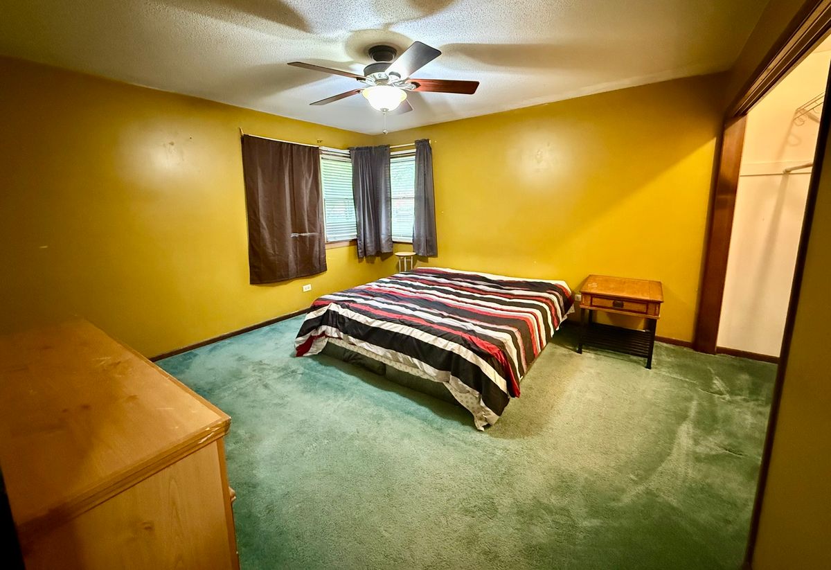 222 N Davis Avenue, Amboy, IL 61310