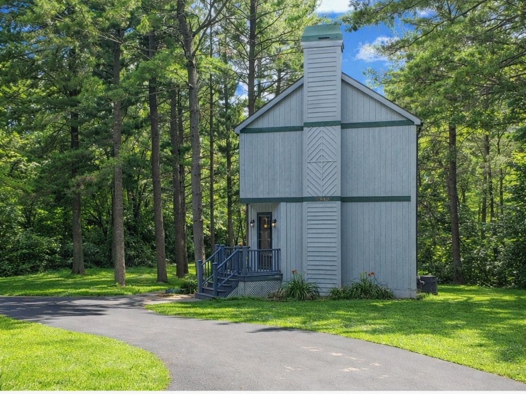 22665 DEPOT Street, Antioch, IL 60002