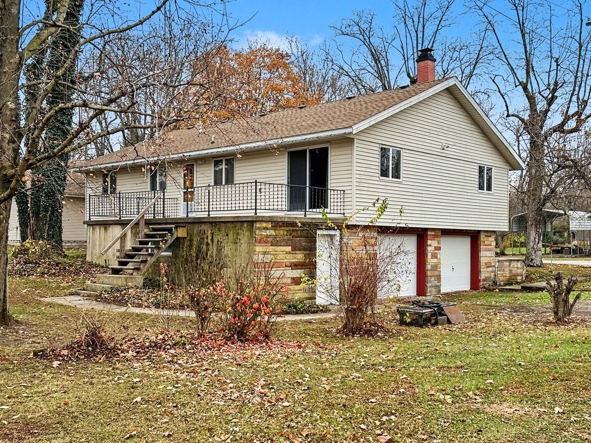 100 South Street, Woodland, IL 60974