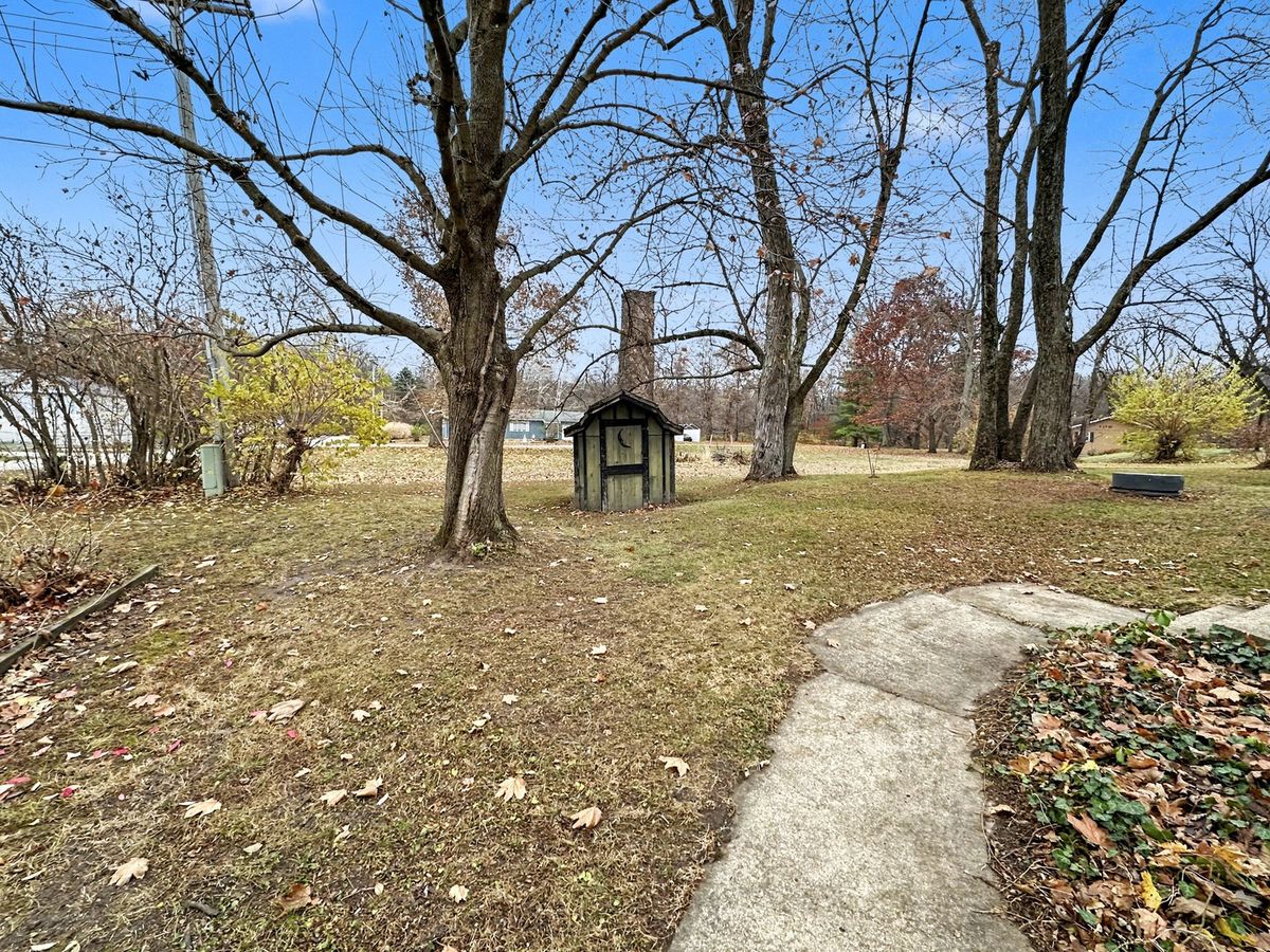 100 South Street, Woodland, IL 60974
