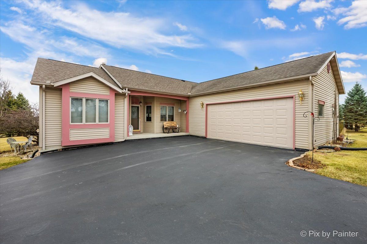 17-130 Edgewater Drive, Lake Carroll, IL 61046