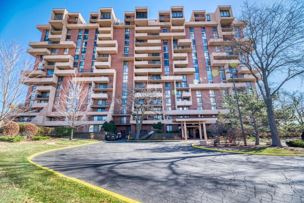 465 W Dominion Drive #1001 — Wood Dale, IL 60191