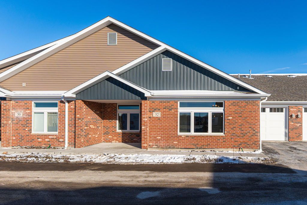 561 Stearn Drive #561 — Genoa, IL 60135