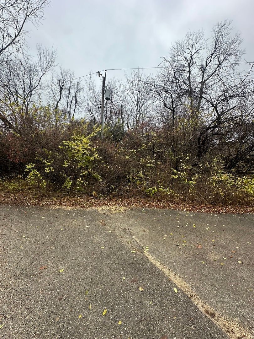 13xx PRENTICE Avenue — Rockford, IL 61102