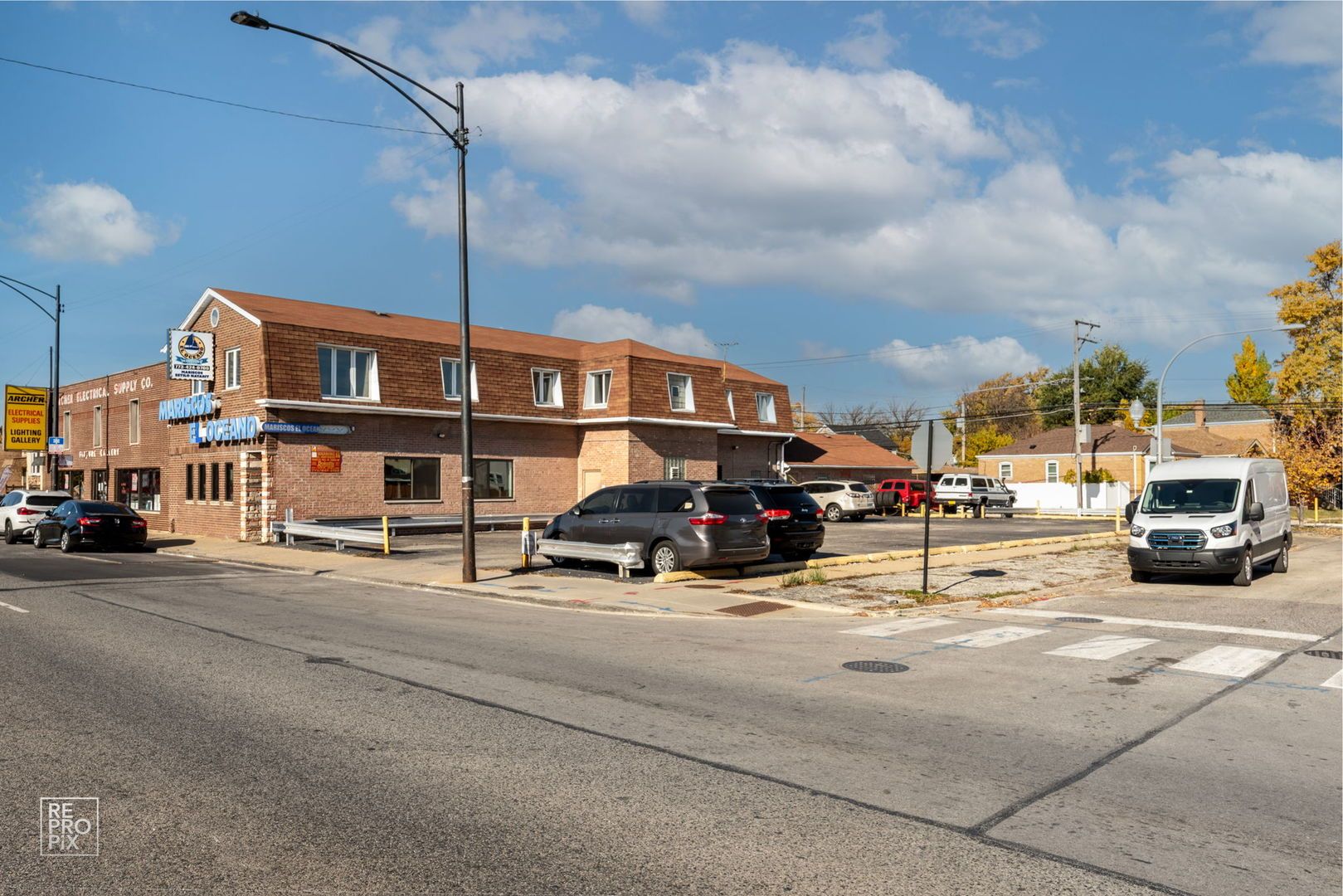 5960 S Archer Avenue — Chicago, IL 60638