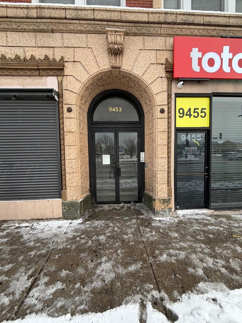 9453 S Ashland Avenue #15 — Chicago, IL 60620