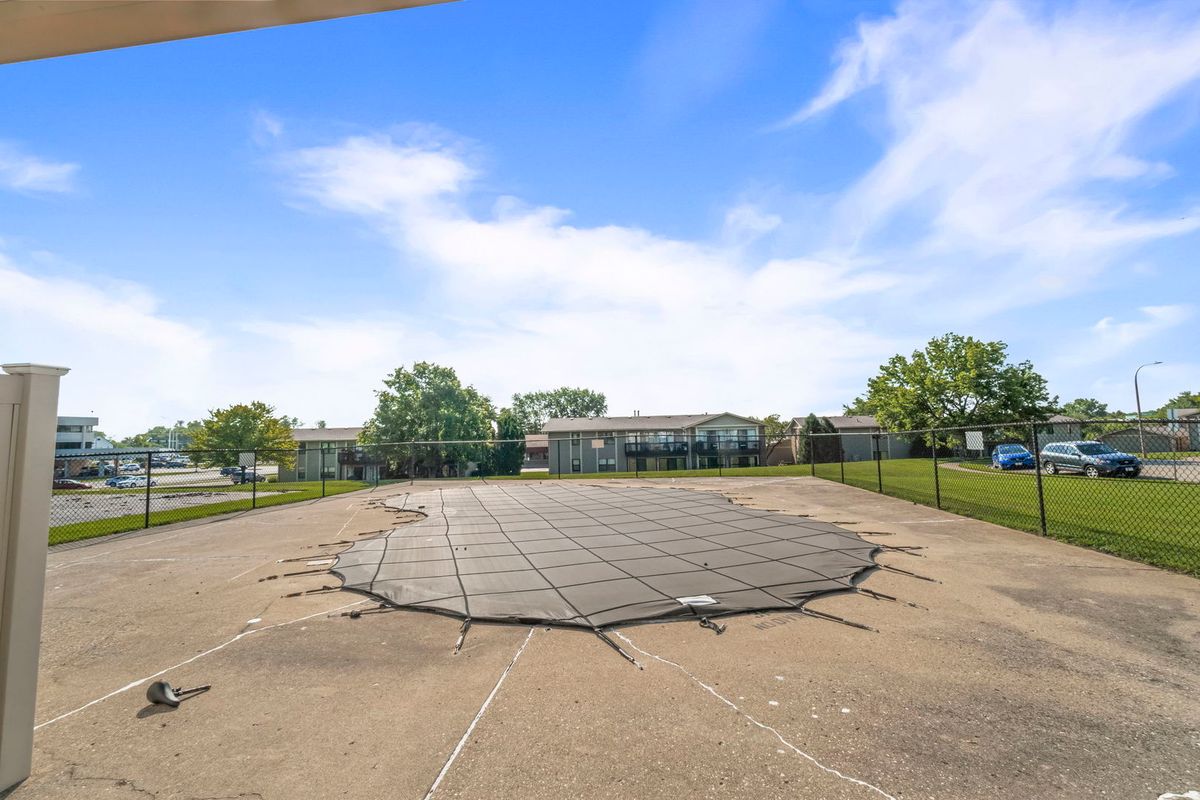 5880 Rembrandt Court, Hanover Park, IL 60133