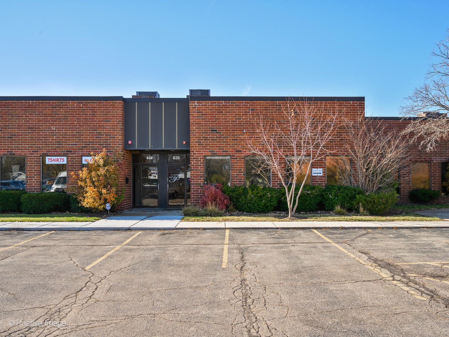 636 Anthony Trail — Northbrook, IL 60062