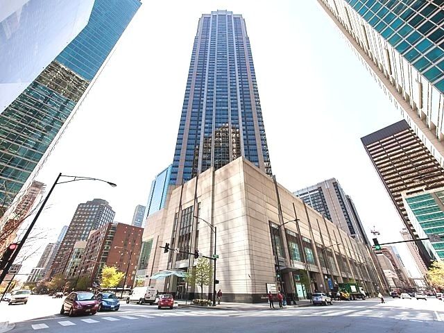 512 N Mcclurg Court #4909 — Chicago, IL 60611
