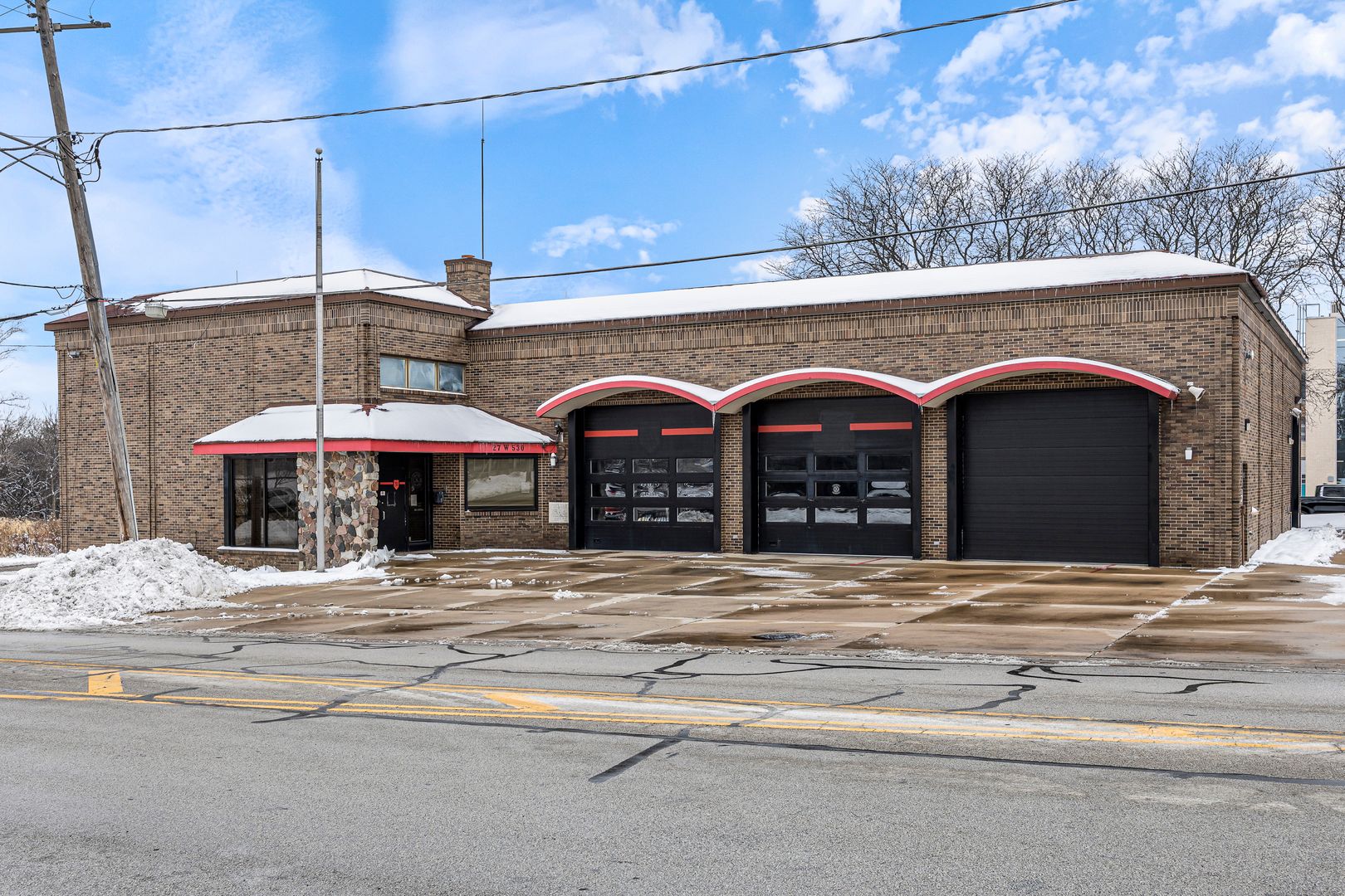 27W530 High Lake Avenue — Winfield, IL 60190