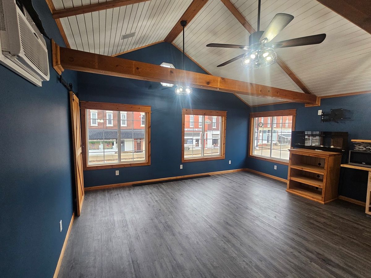 106 Main Street S, Tampico, IL 61283