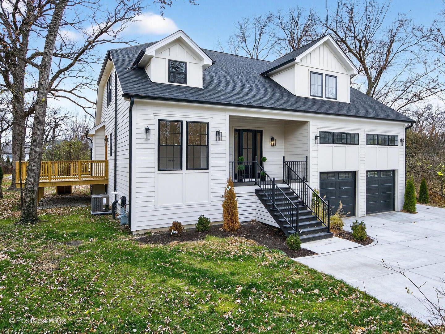 11300 Sequoya Lane — Indian Head Park, IL 60525