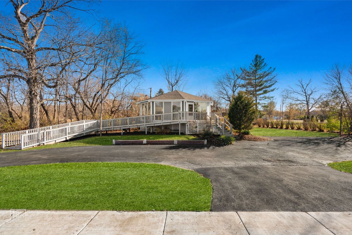 3824 Johnsburg Road, Johnsburg, IL 60051