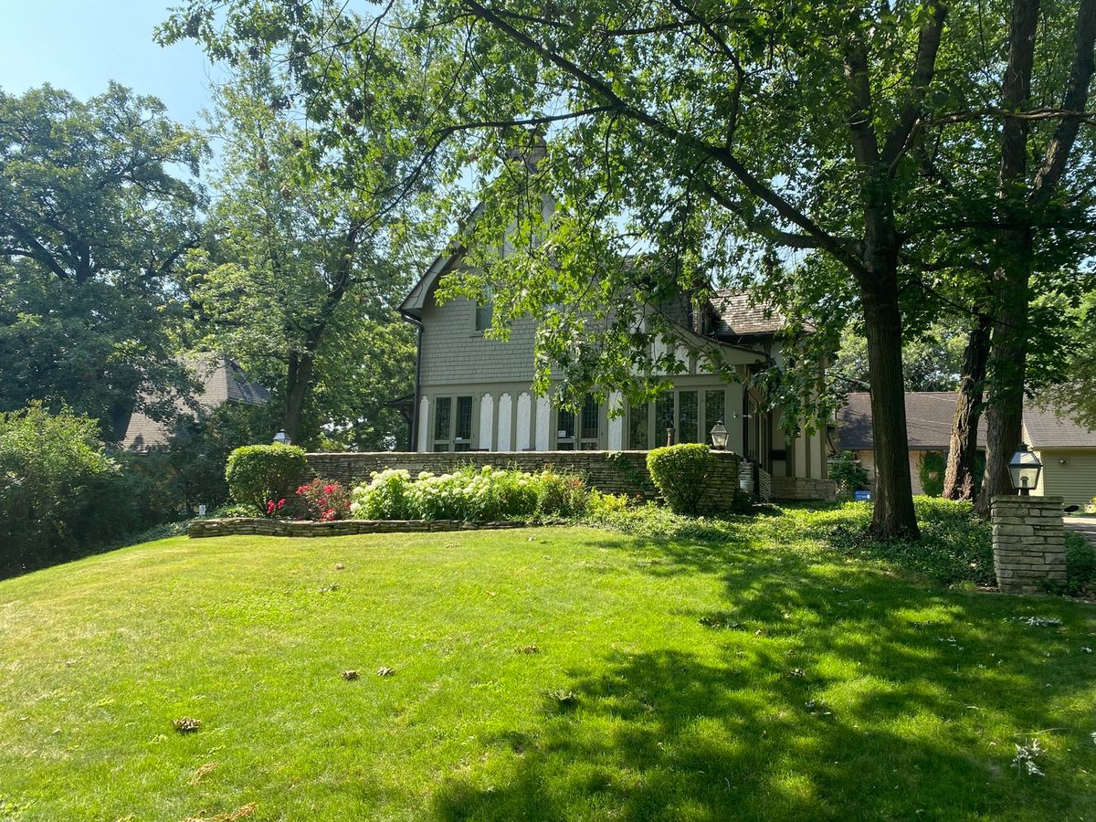 2023-2027 108th Place, Chicago, IL 60643