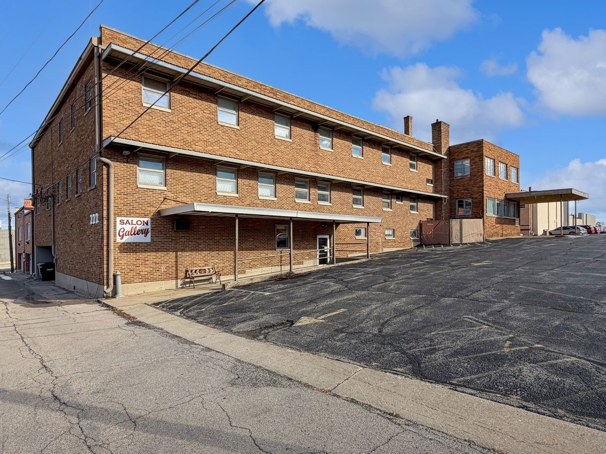 222 Exchange Street, Freeport, IL 61032