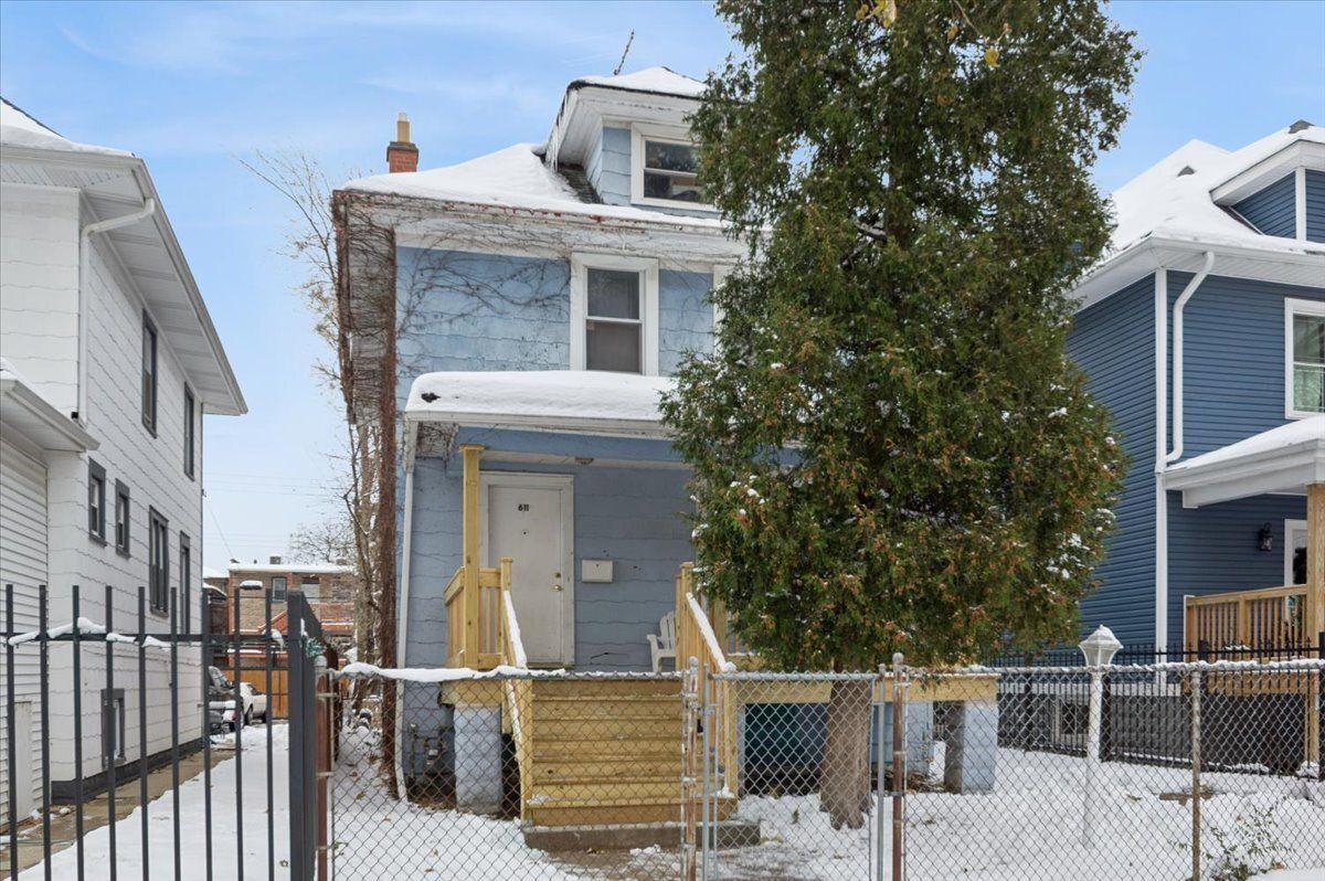611 N LEAMINGTON Avenue — Chicago, IL 60644