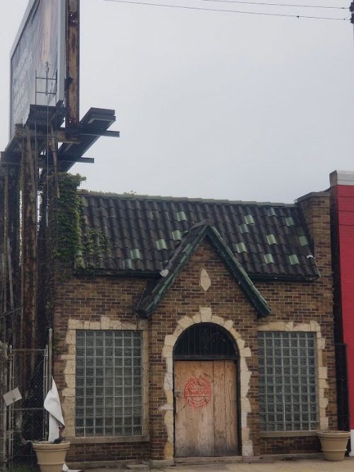 8519 S Commercial Avenue — Chicago, IL 60617