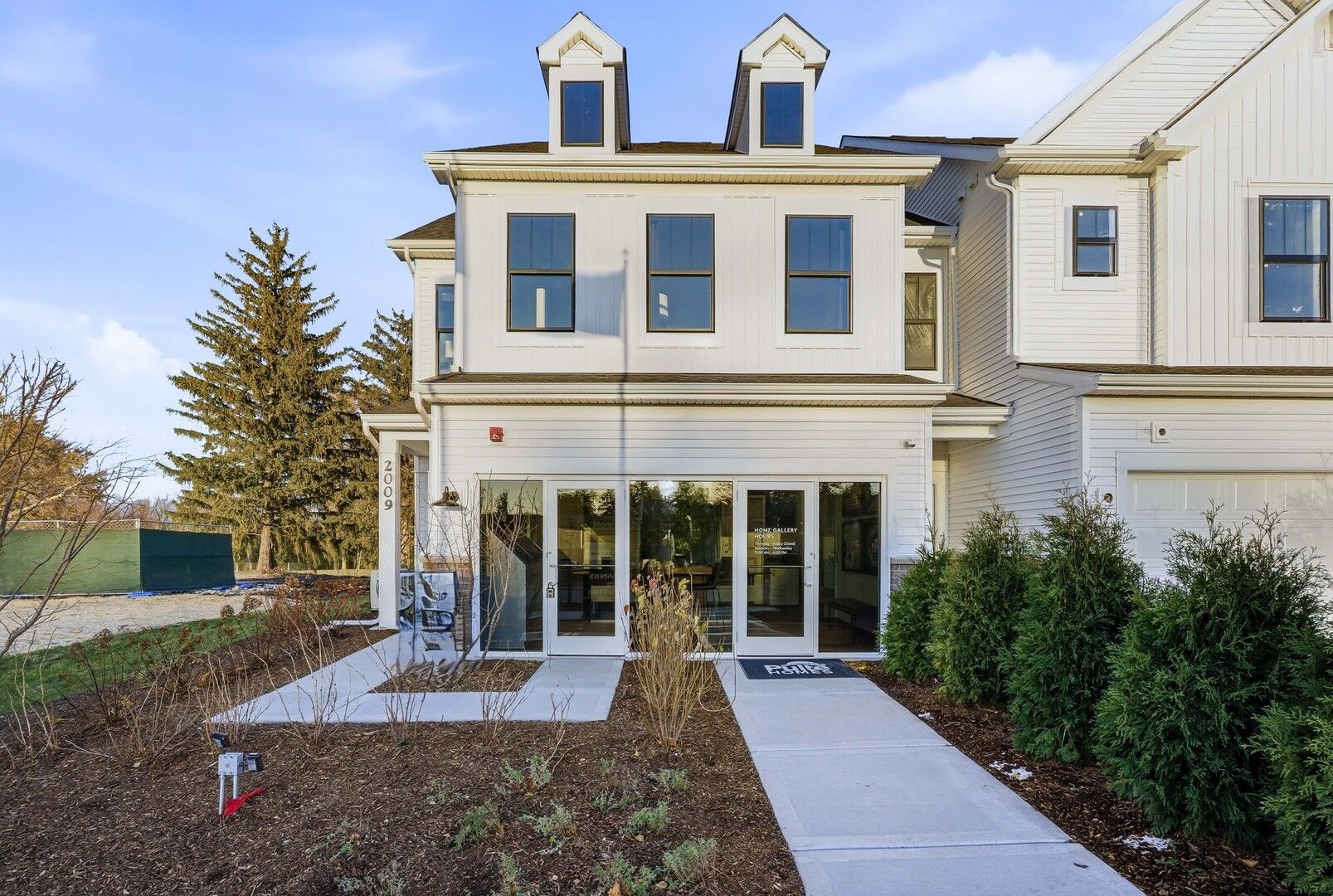 1988 Leiter Way #13001 — Hoffman Estates, IL 60169