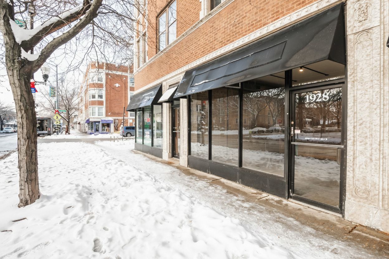1928 W MONTROSE Avenue — Chicago, IL 60613