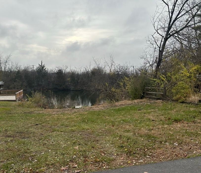 13 Hole In The Wall Road — Wilmington, IL 60481