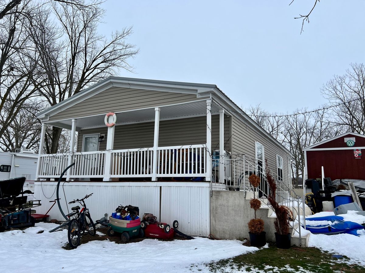27 Lakeview Road, Gays, IL 61928
