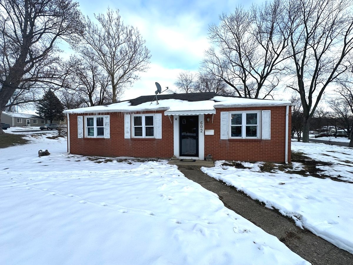 602 Sangamon Road, Marquette Heights, IL 61554
