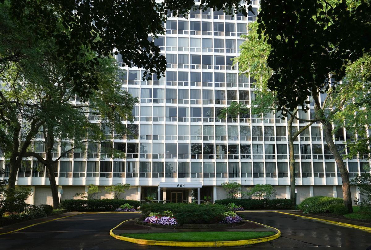 601 32nd Street, Chicago, IL 60616