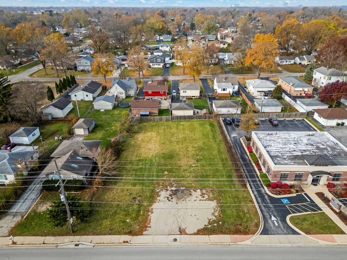 3920 N CASS Avenue — Westmont, IL 60559