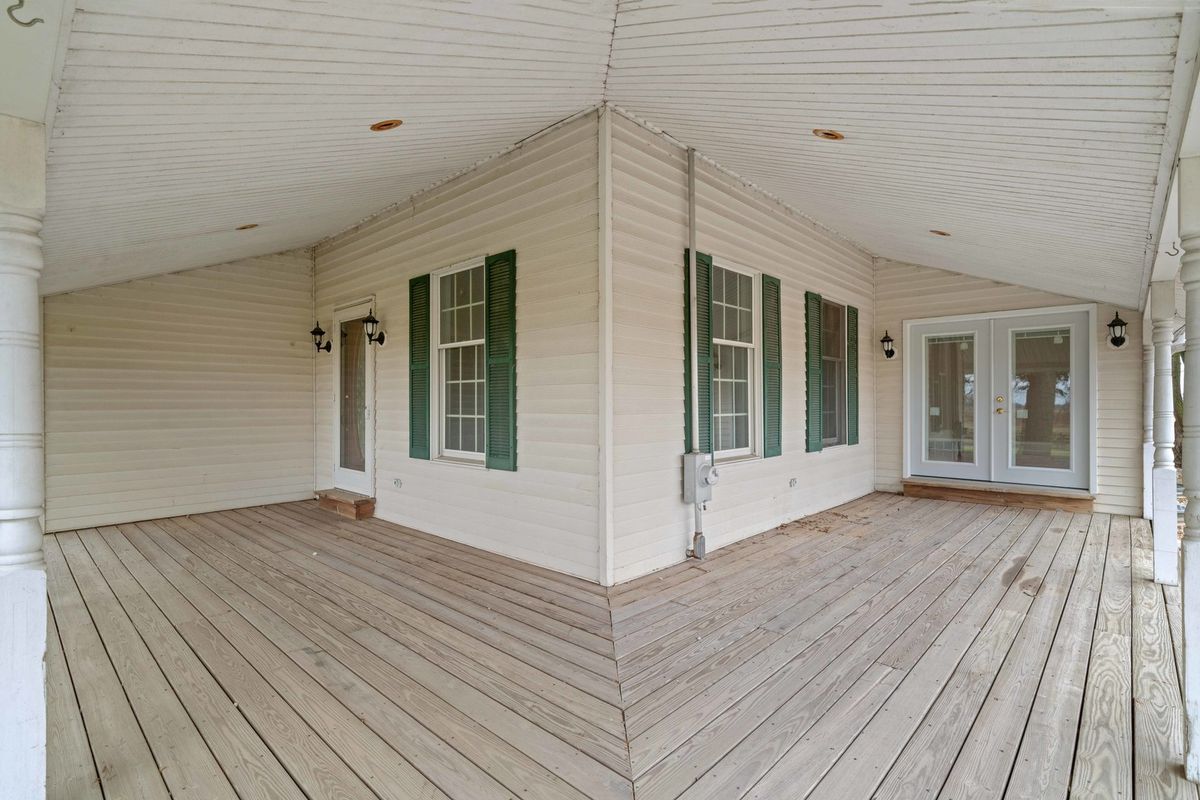 16645 Lasher Road, Hinckley, IL 60520