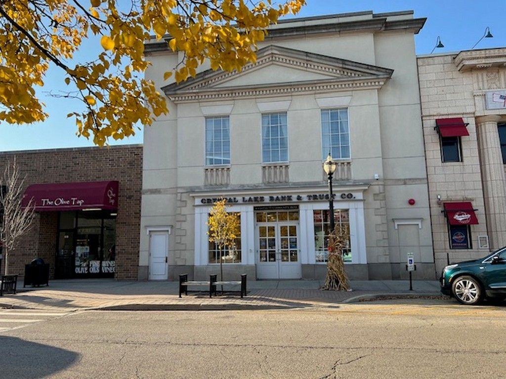 70 N Williams Street — Crystal Lake, IL 60014