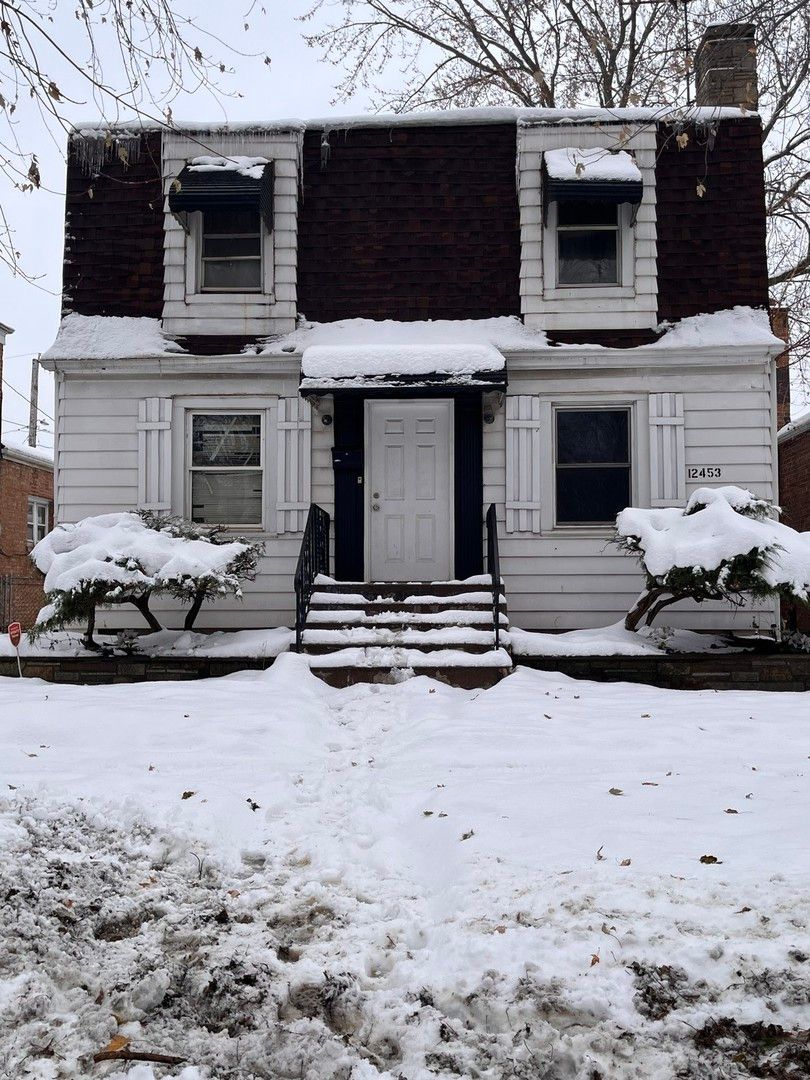 12453 S State Street — Chicago, IL 60628