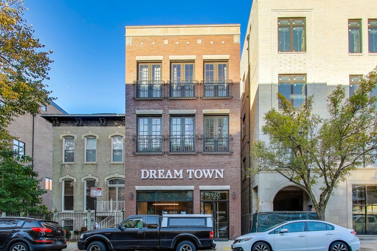 1950 Sedgwick Street, Chicago, IL 60614