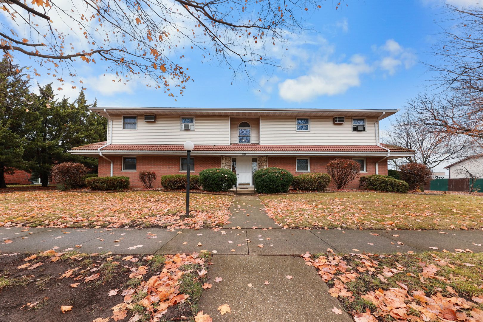 100 Green Acres Drive #2 — Morris, IL 60450