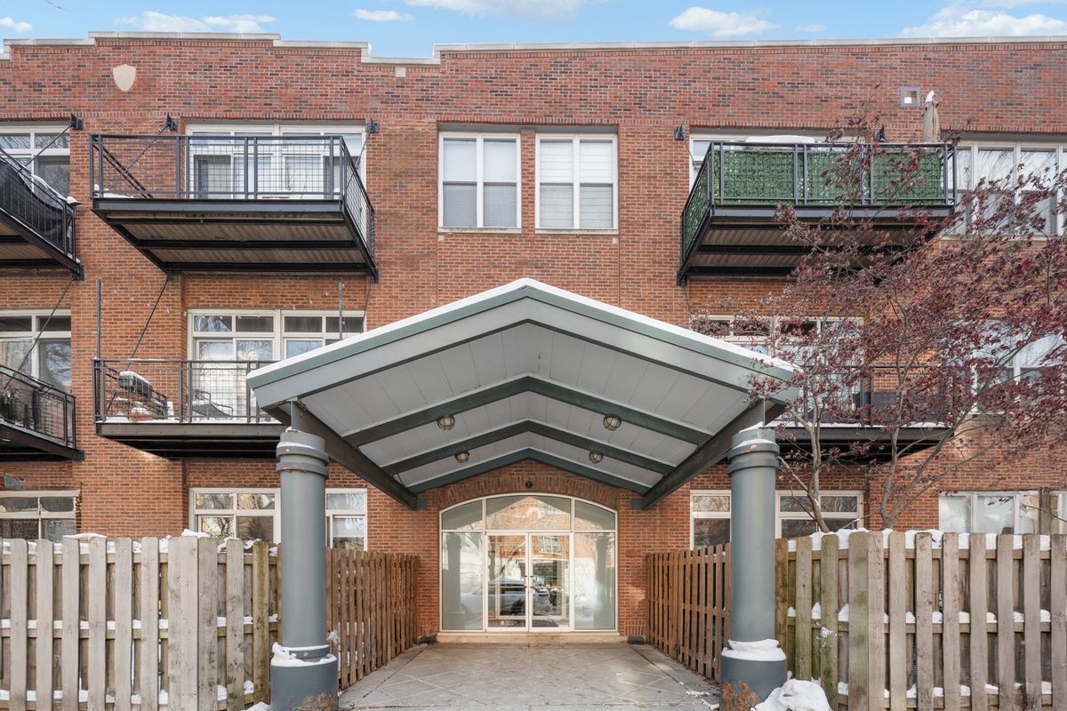 2333 Saint Paul Avenue, Chicago, IL 60647